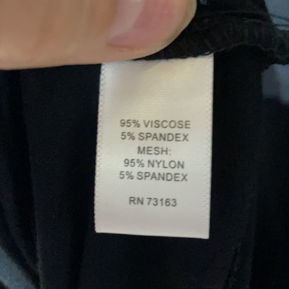 Cable & Gauge 1x black swing top super soft asymmetrical hemline nwot - Picture 8 of 10